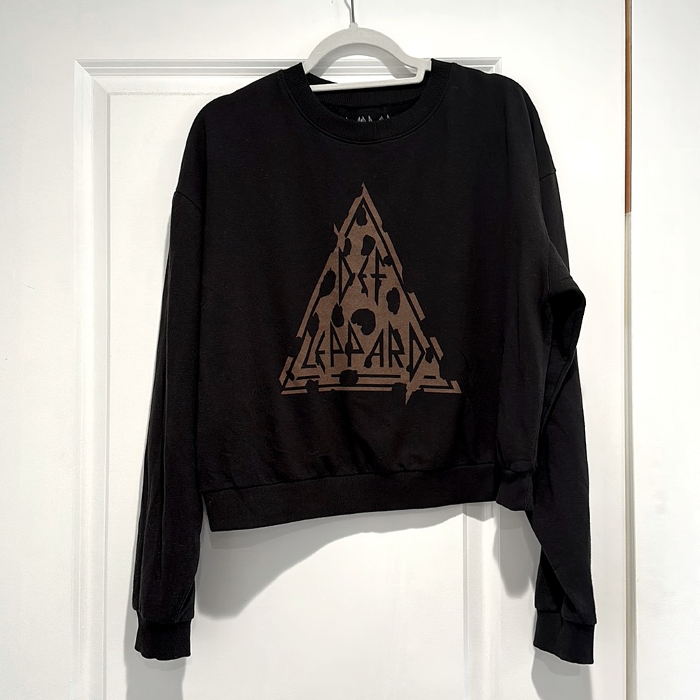 Def Leppard Cropped Sweatshirt